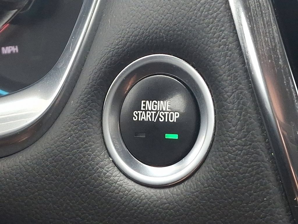 Certified 2021 Chevrolet Traverse LT FWD image 24