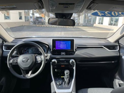 Used 2024 Toyota RAV4 XLE image 10