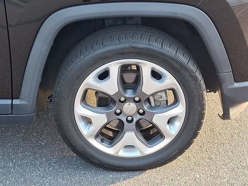 Used 2020 Jeep Compass Limited AWD/4WD image 30