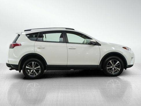 Used 2017 Toyota RAV4 XLE image 6