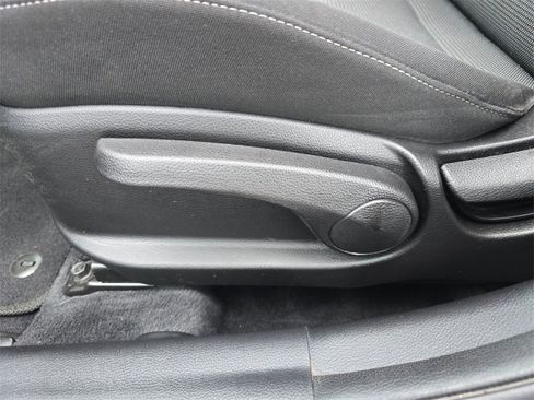 Used 2017 Kia Forte LX image 18