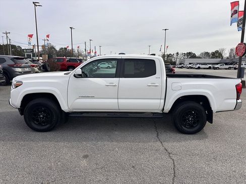 Used 2022 Toyota Tacoma SR5 image 6