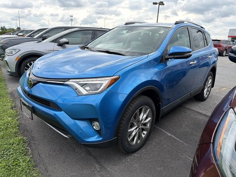 Certified 2018 Toyota RAV4 Limited w/ Advanced Technology Package AWD/4WD image 4