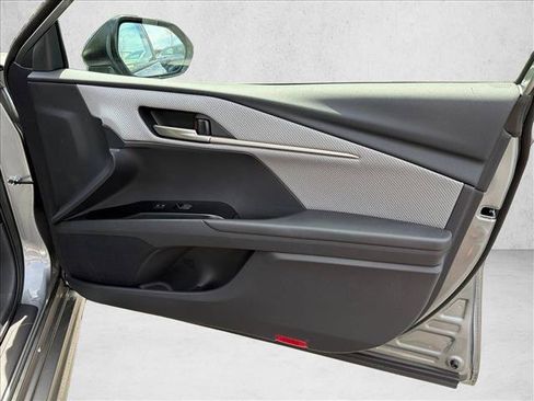 Used 2026 Toyota Camry SE FWD image 14