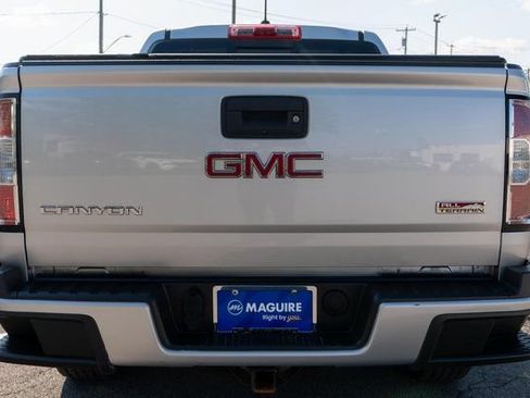 Used 2017 GMC Canyon SLE w/ All Terrain Package AWD/4WD image 7