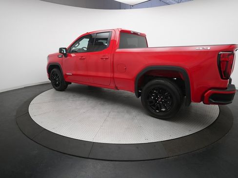 Used 2025 GMC Sierra 1500 Elevation image 12