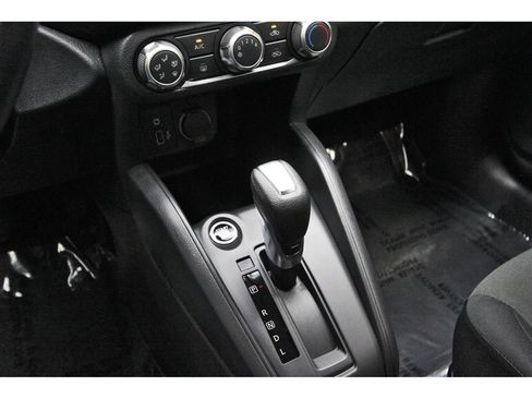 Certified 2025 Nissan Kicks Play S FWD image 27