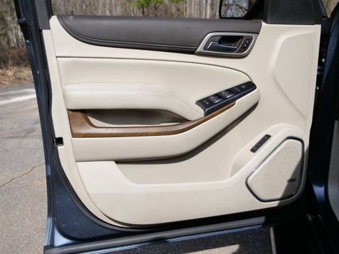 Used 2020 GMC Yukon Denali w/ Denali Ultimate Package image 29