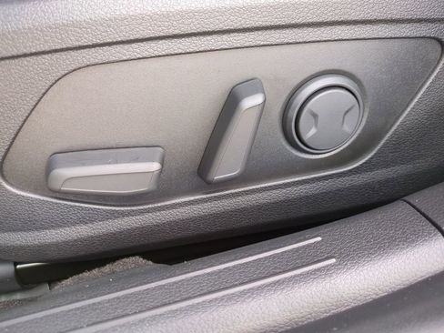 New 2025 Hyundai Sonata Limited image 19