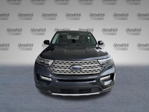 Used 2022 Ford Explorer Limited w/ Equipment Group 301A AWD/4WD image 3