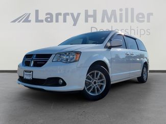Used 2019 Dodge Grand Caravan SXT image 1