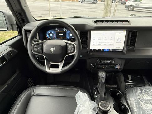 New 2025 Ford Bronco Badlands w/ Sasquatch Package image 10