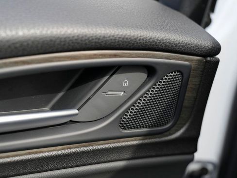 Used 2019 Alfa Romeo Stelvio Ti image 33