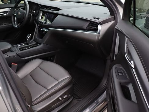 Used 2024 Cadillac XT6 Luxury w/ LPO, Floor Liner Package AWD/4WD image 50