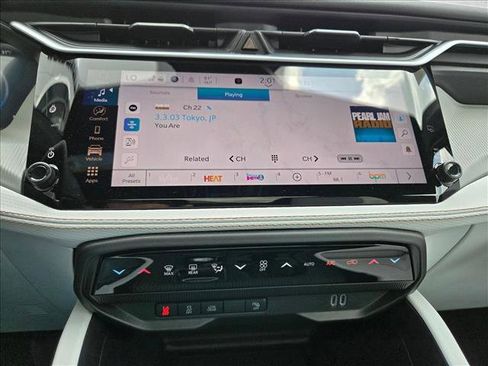 New 2026 Jeep Cherokee Limited AWD/4WD image 13