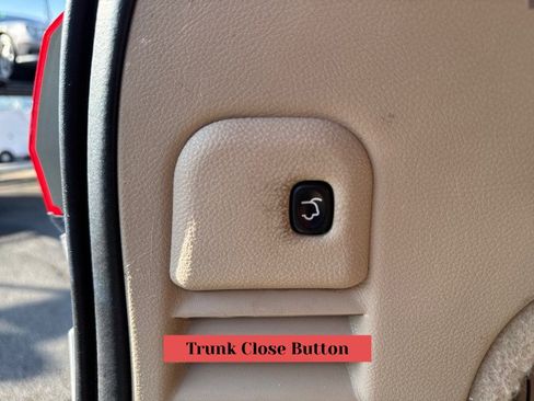 Used 2016 Jeep Grand Cherokee Overland image 35