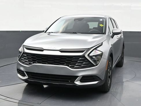 Used 2023 Kia Sportage LX FWD image 8