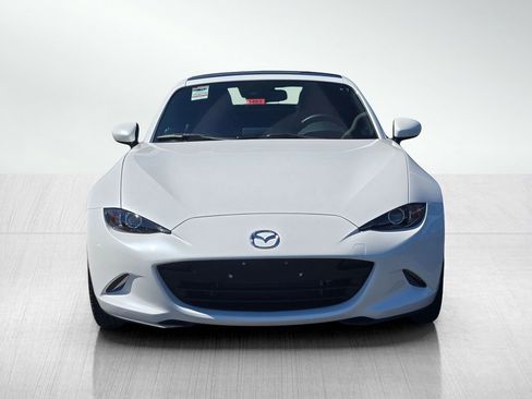 Used 2020 MAZDA MX-5 Miata RF Grand Touring image 2