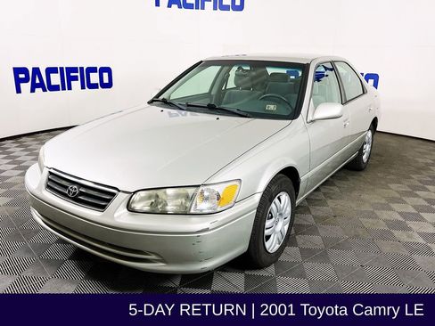 Used 2001 Toyota Camry V6 image 3