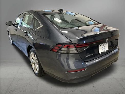 Used 2023 Honda Accord LX image 4