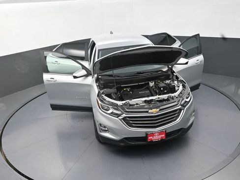 Used 2021 Chevrolet Equinox LT image 19