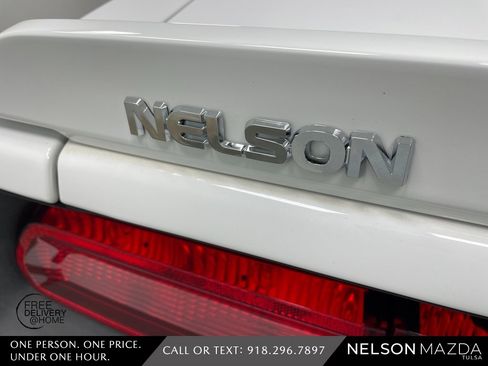 Used 2013 Dodge Challenger R/T image 17