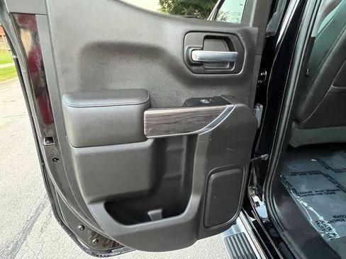 Used 2019 Chevrolet Silverado 1500 LTZ image 15