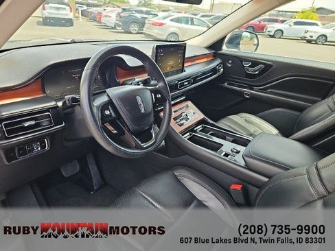 Used 2024 Lincoln Aviator Reserve AWD/4WD image 13