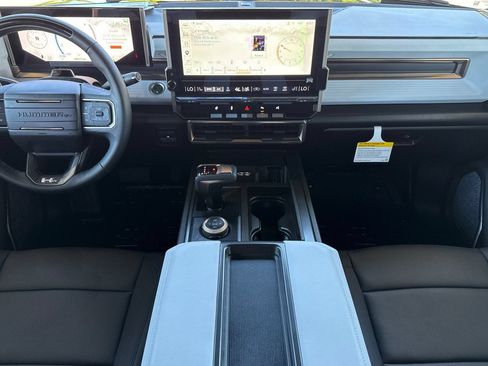 Used 2025 GMC Hummer EV 3X AWD/4WD image 21