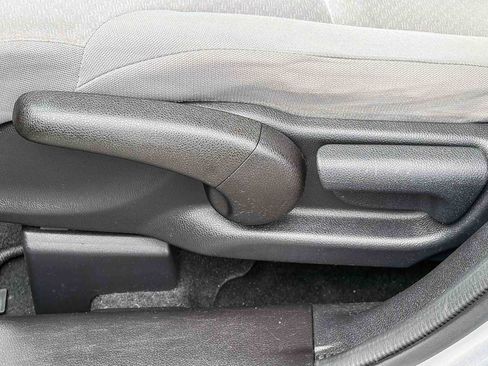 Used 2016 Honda CR-V SE image 17