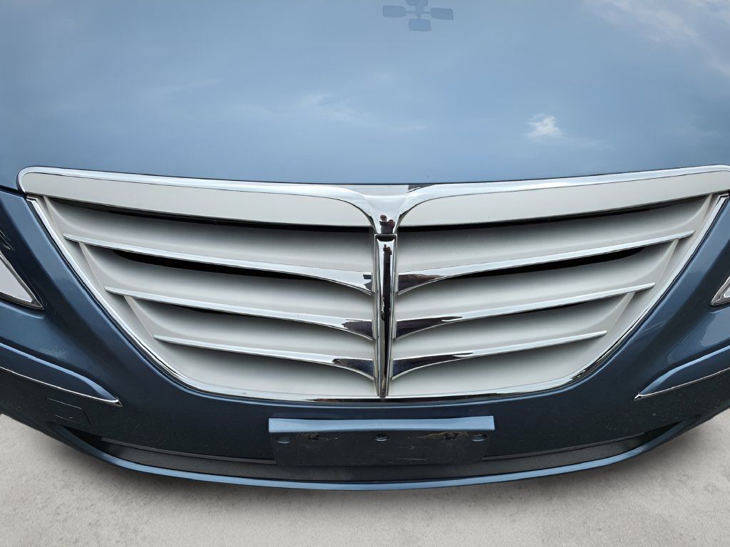 Used 2010 Hyundai Genesis 4.6 RWD image 6
