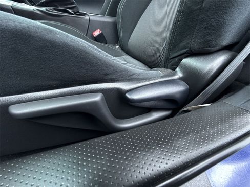 Used 2017 Toyota 86 image 17