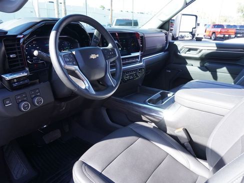 Certified 2024 Chevrolet Silverado 2500 LTZ w/ LTZ Convenience Package image 18