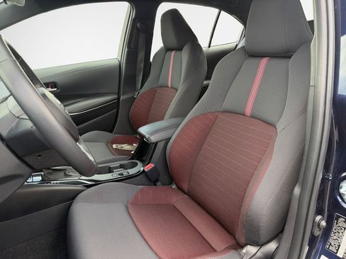 Used 2024 Toyota Corolla SE w/ SE Premium Package image 12