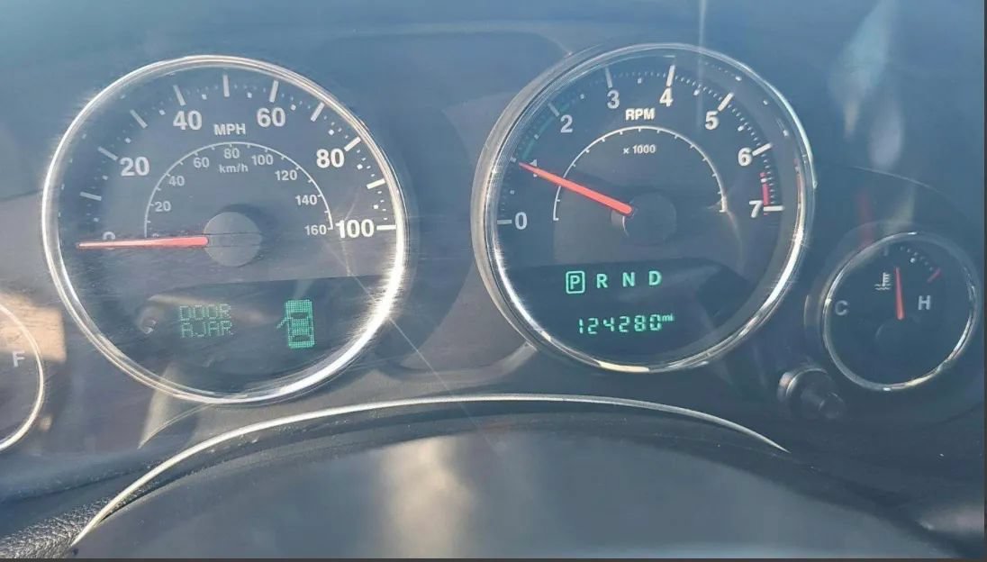 Used 2018 Jeep Wrangler Unlimited Sport S AWD/4WD image 11