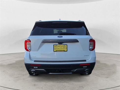 Certified 2023 Ford Explorer XLT w/ Equipment Group 202A image 4