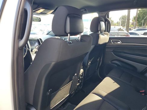 Used 2021 Jeep Grand Cherokee Laredo w/ Security & Convenience Group image 13