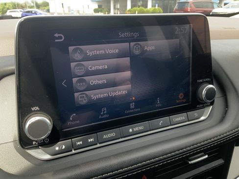 Used 2023 Nissan Rogue SV AWD/4WD image 40