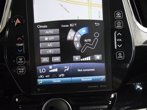 Used 2020 Toyota Prius Prime XLE FWD image 25