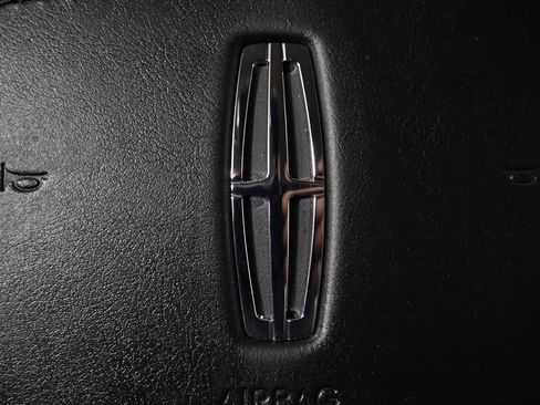 New 2026 Lincoln Nautilus Reserve w/ Jet Appearance Package image 35