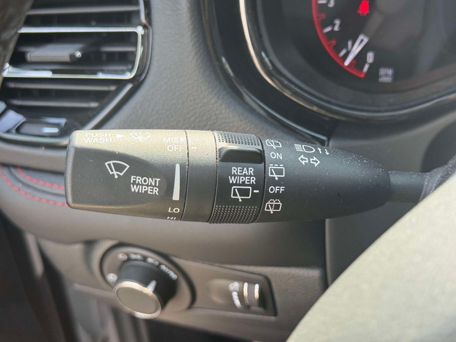 Used 2025 Dodge Durango R/T AWD/4WD image 23