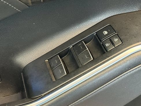 Used 2022 Toyota Highlander Platinum AWD/4WD image 13