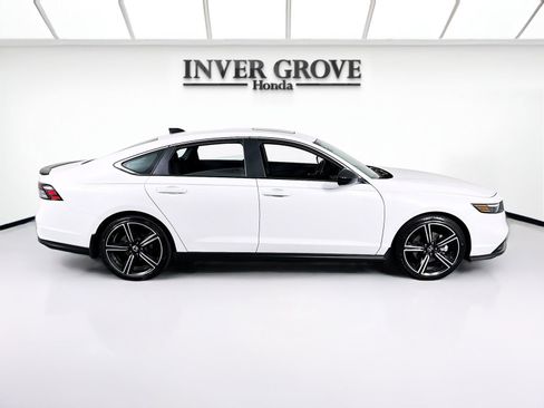 Certified 2025 Honda Accord Sport image 4