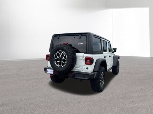 Used 2026 Jeep Wrangler Unlimited Rubicon AWD/4WD image 5