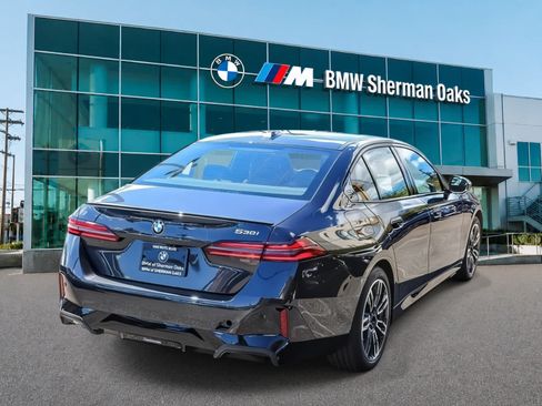 New 2027 BMW 530i w/ M Sport Package RWD image 4