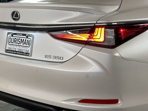 New 2025 Lexus ES 350 w/ Premium Package image 8