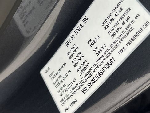 Used 2018 Tesla Model 3 Long Range image 27