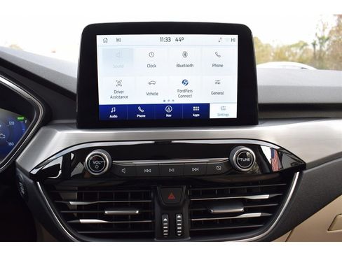 Used 2022 Ford Escape Titanium image 36