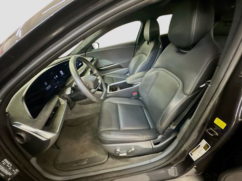 Used 2024 Lucid Air Touring AWD/4WD image 13