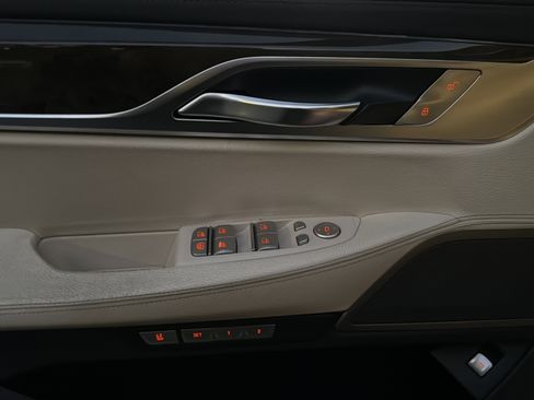 Used 2016 BMW 740i image 42